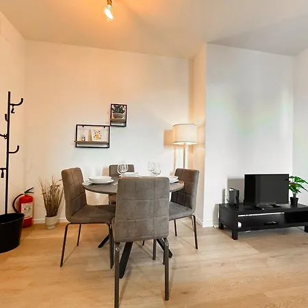 Loft Con Balcone 20 Minuti Dal Duomo Olympic Village דירה מילאנו